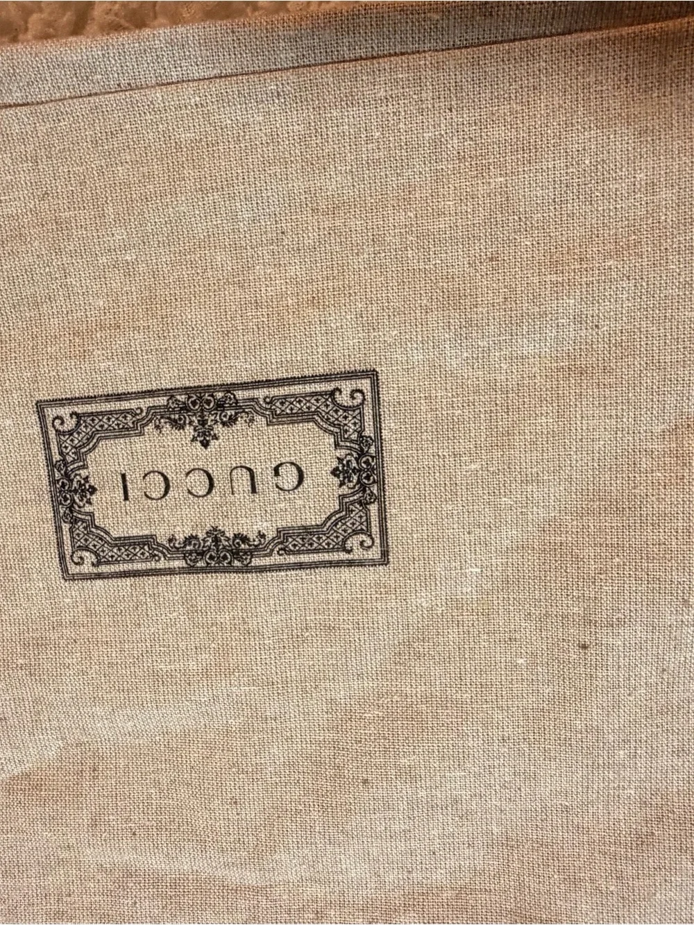 AUTHENTIC Gucci Beige GG Supreme Canvas Wristlet